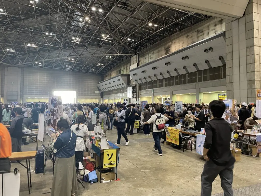 コミケ サークル 閉会 夕方 東 評論